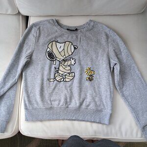 Peanuts Snoopy Mummy Sweatshirt Size Medium M